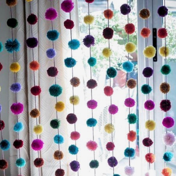 6 Colorful strings - Picture 1 of 4